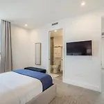 2Br South Beach | 5 Min To Beach | Modern & Cozy